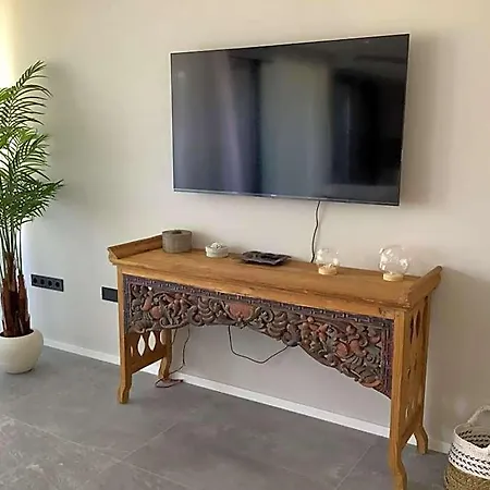 Szálloda White House Ibiza Santa Eularia des Riu